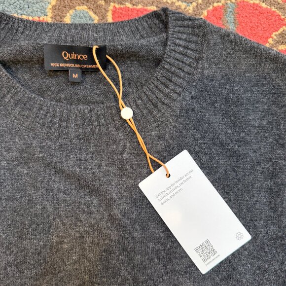 Quince Mongolian Cashmere Shrunken Crewneck Sweater in Charcoal, Size Medium - Picture 3 of 3